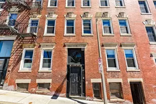 31 Snow Hill St, Boston, MA 02113 - Photo 18