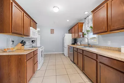 3 Dominique Dr, Webster, MA 01570 - Photo 10
