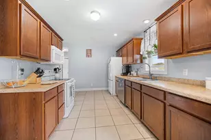 3 Dominique Dr, Webster, MA 01570 - Photo 10