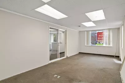68 Westfield St, West Springfield, MA 01089 - Photo 2