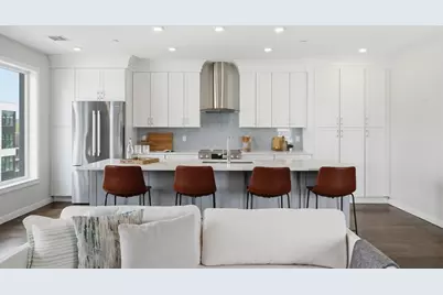 267 Old Colony #601, Boston, MA 02127 - Photo 2
