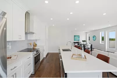 267 Old Colony #601, Boston, MA 02127 - Photo 6