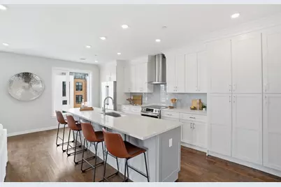 267 Old Colony #601, Boston, MA 02127 - Photo 4