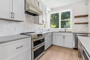9 Khloe Ln, Northampton, MA 01060 - Photo 6