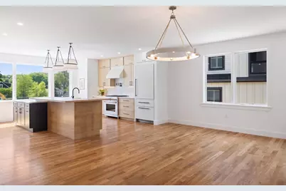 11 Mary Kenney Way, Medford, MA 02155 - Photo 10