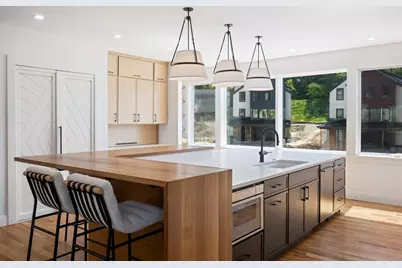 11 Mary Kenney Way, Medford, MA 02155 - Photo 20