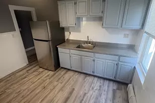 23 Cromwell St, Boston, MA 02124 - Photo 1
