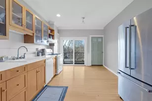 201 High St, Brookline, MA 02445 - Photo 6