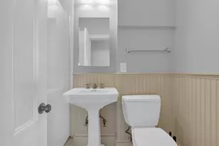 201 High St, Brookline, MA 02445 - Photo 8
