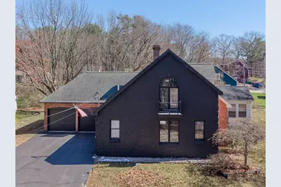 423 Goldthwaite Rd, Northbridge, MA 01588 - Photo 1
