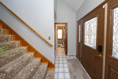 423 Goldthwaite Rd, Northbridge, MA 01588 - Photo 4