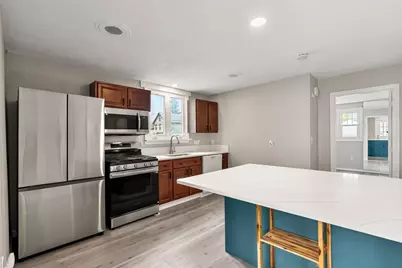 4-6 West Street, Medford, MA 02155 - Photo 4