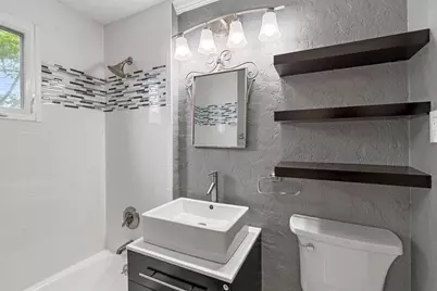 4-6 West Street, Medford, MA 02155 - Photo 14