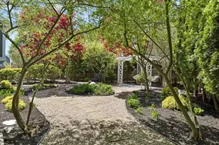 7 Sherman Pl, Winchester, MA 01890 - Photo 38