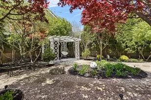 7 Sherman Pl, Winchester, MA 01890 - Photo 34
