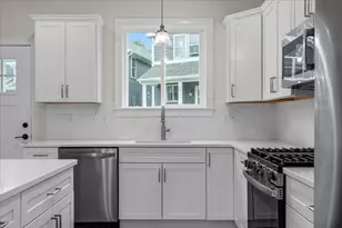 16 Ocean Pines Dr, Bourne, MA 02562 - Photo 8