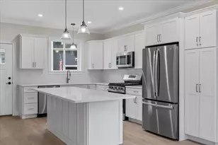 16 Ocean Pines Dr, Bourne, MA 02562 - Photo 2