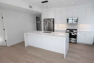 65 L St, Boston, MA 02127 - Photo 2