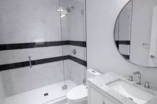 65 L St, Boston, MA 02127 - Photo 8