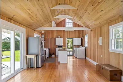 16 Atlantic Avenue, Oak Bluffs, MA 02557 - Photo 10