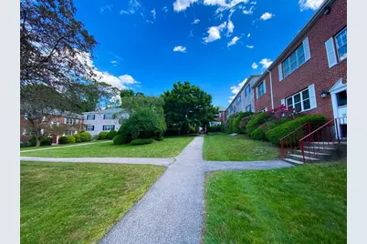 38 Lake Shore Ter #2, Boston, MA 02135 - Photo 2