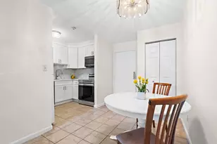 110 Boston Post Rd E, Marlborough, MA 01752 - Photo 10