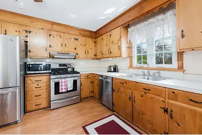 10 Old Mattapoisett Neck Rd, Mattapoisett, MA 02739 - Photo 8