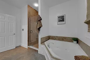 40 Park St, Attleboro, MA 02703 - Photo 14