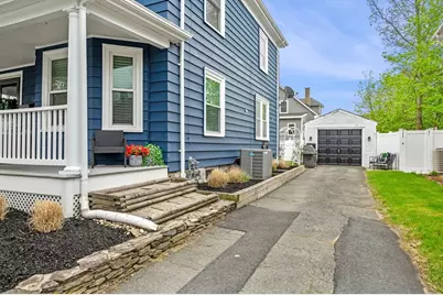 25 Lyman St, Beverly, MA 01915 - Photo 34