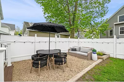 25 Lyman St, Beverly, MA 01915 - Photo 32