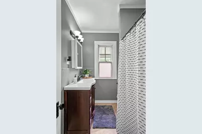 25 Lyman St, Beverly, MA 01915 - Photo 28