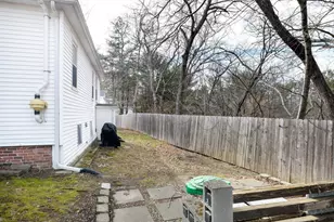 22 Quobaug Ave, Oxford, MA 01540 - Photo 4