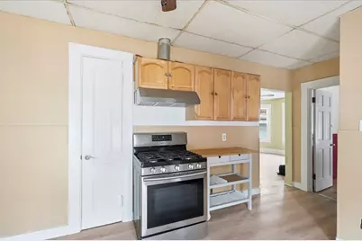 22 Faulkner St #2, Malden, MA 02148 - Photo 10