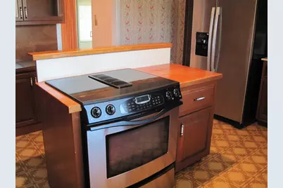 324 Hillside Rd, North Andover, MA 01845 - Photo 8