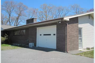 324 Hillside Rd, North Andover, MA 01845 - Photo 1