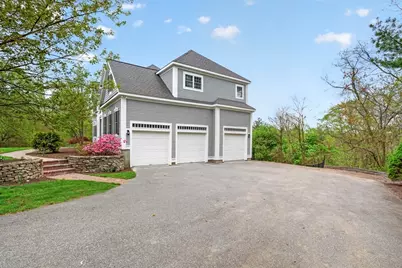 19 Estabrook Ln, Berlin, MA 01503 - Photo 2