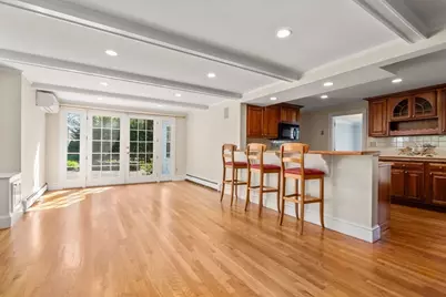 22 Lafayette Cir, Wellesley, MA 02482 - Photo 12