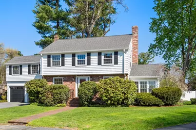 22 Lafayette Cir, Wellesley, MA 02482 - Photo 2