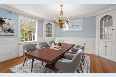 22 Lafayette Cir, Wellesley, MA 02482 - Photo 8