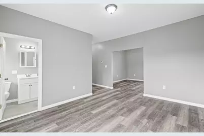 712-722 Eastern Ave #3, Fall River, MA 02723 - Photo 4