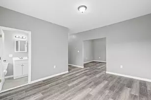 712 Eastern Ave, Fall River, MA 02723 - Photo 4