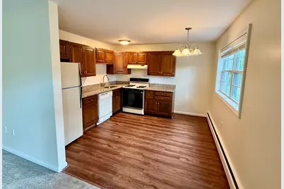 47 Edgelawn Ave #9, North Andover, MA 01845 - Photo 6