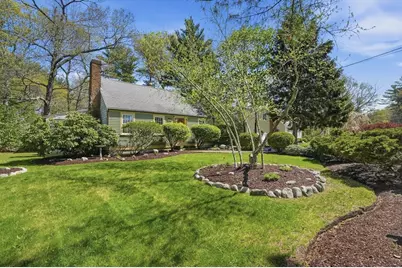 305 Hanover St, Hanover, MA 02339 - Photo 2