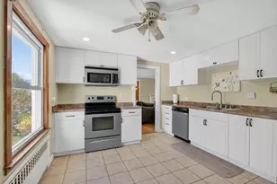 18 Hillside Dr, Lunenburg, MA 01462 - Photo 8