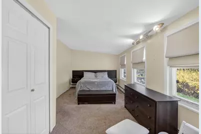18 Hillside Dr, Lunenburg, MA 01462 - Photo 12