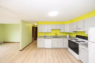 15 Houghton St, Worcester, MA 01604 - Photo 2