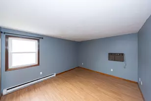15 Houghton St, Worcester, MA 01604 - Photo 12