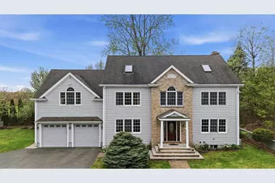 131 Range Heights Rd, Lynn, MA 01904 - Photo 2