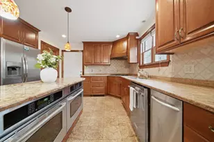 131 Range Heights Rd, Lynn, MA 01904 - Photo 4