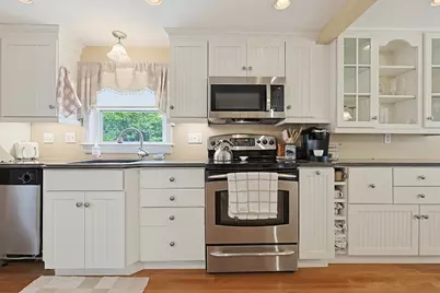 7 Lilac Court, Walpole, MA 02081 - Photo 6